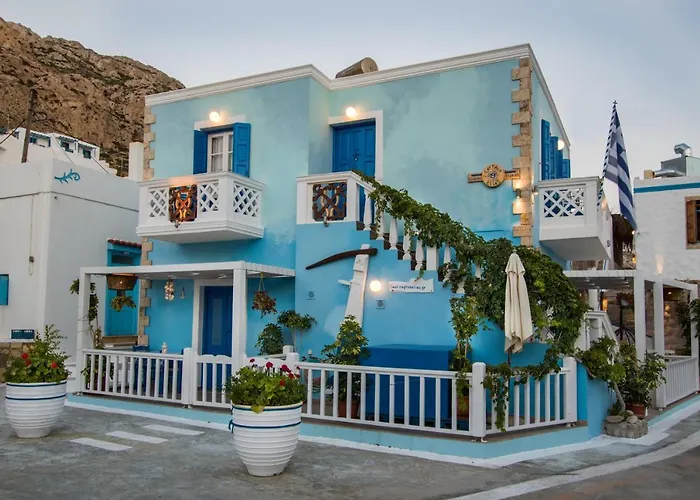 Captain Elias House Фойникион