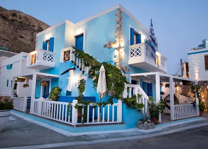 Captain Elias House Фойникион