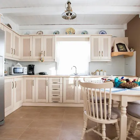 Apartment Captain Elias House